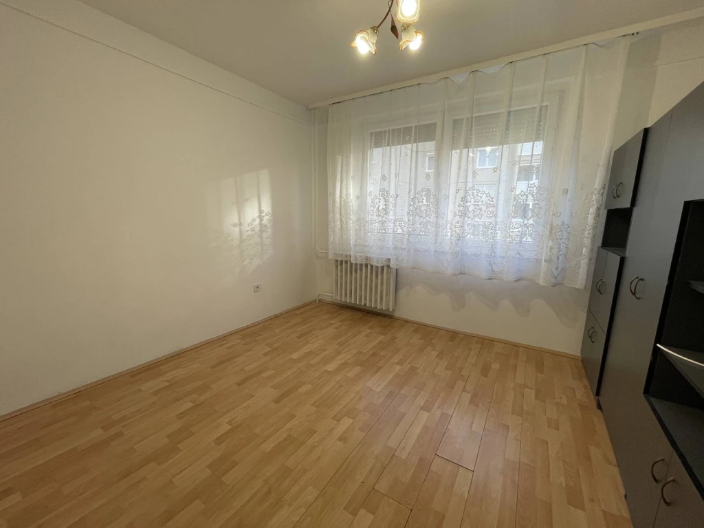 Miskolcon az Avasi lakótelep szívében 1+2 félszobás, 64 m², felújított lakás KIADÓ!