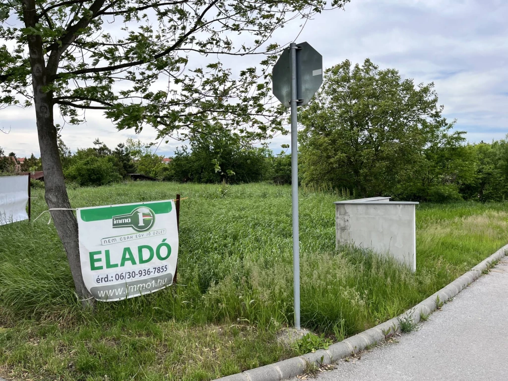 Emőd központjában építési telek ELADÓ!