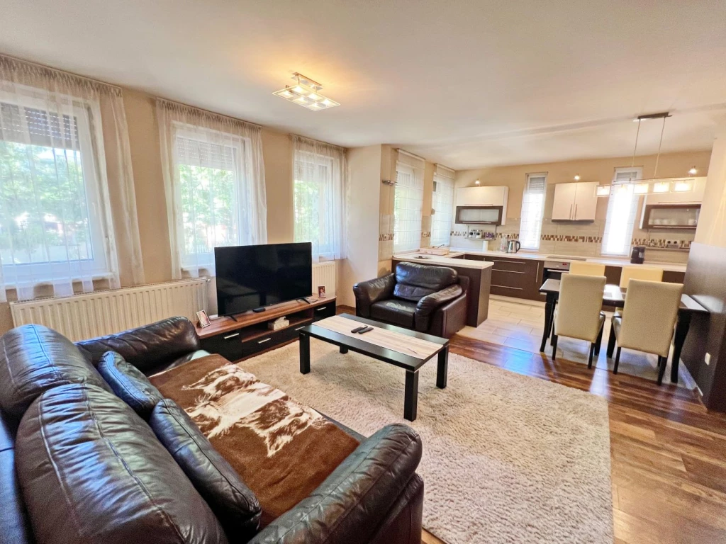 For rent brick flat, Debrecen, Nagyerdőalja