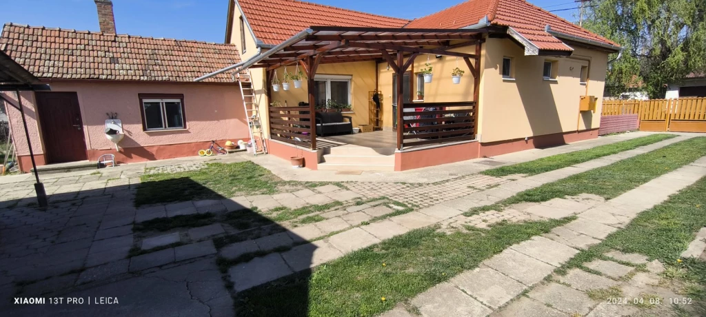 Eladó 82 m2 családi ház, Debrecen