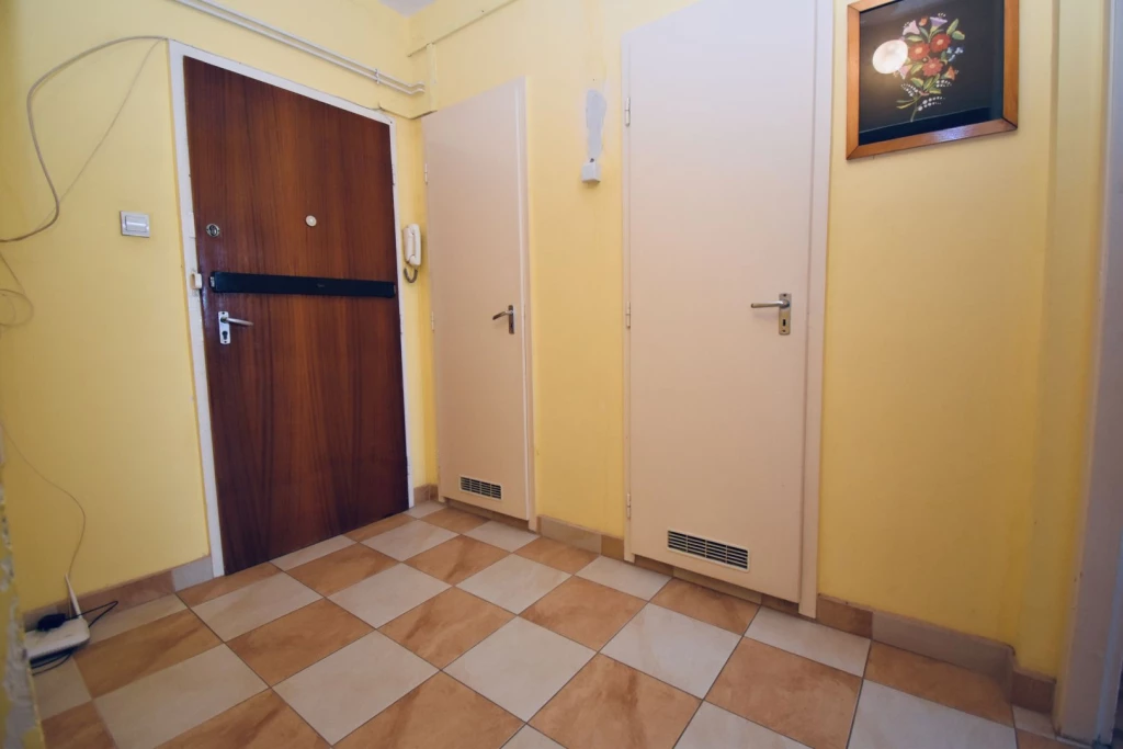 For sale panel flat, Debrecen, Újkert