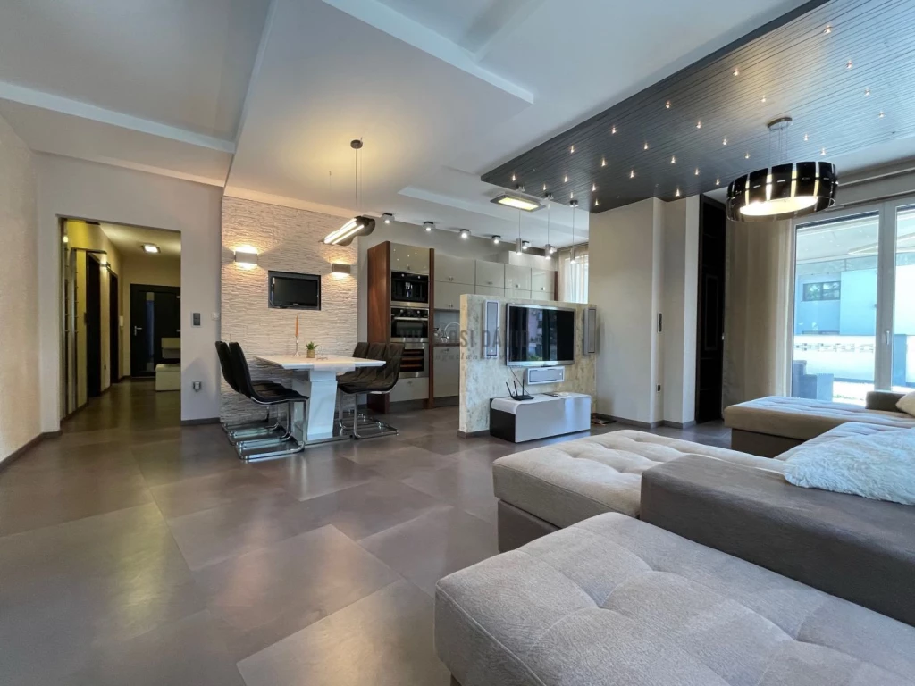 Kiadó 85 m2 tégla lakás, Debrecen