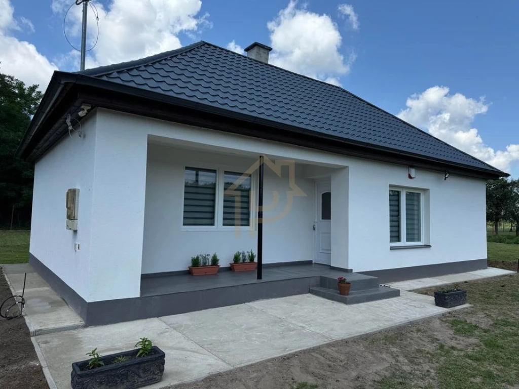 Eladó 55 m2 családi ház, Debrecen