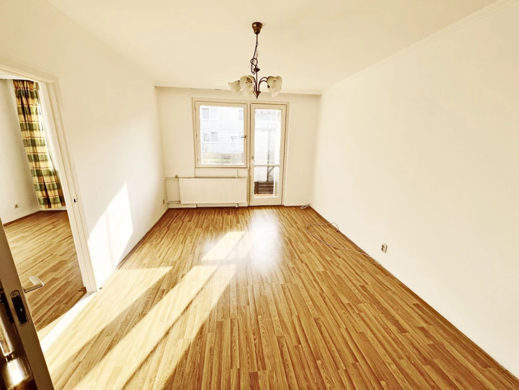 For rent panel flat, Debrecen, Vezér ltp.