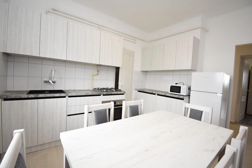 Belvárosi lakás eladó!