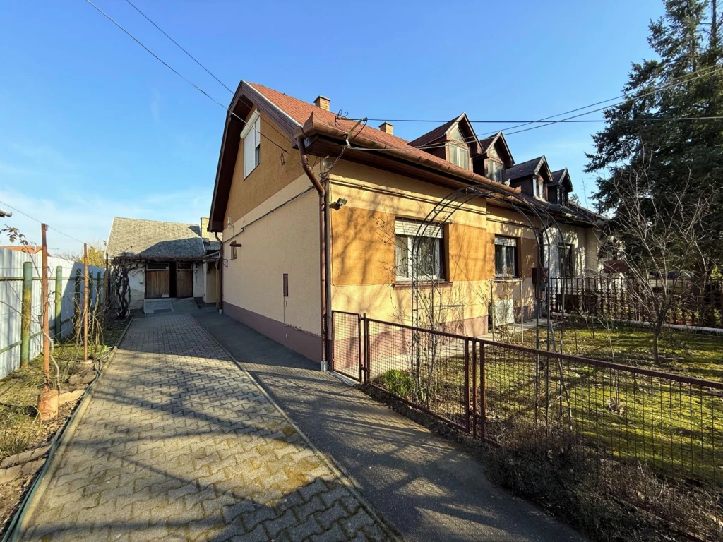 For sale semi-detached house, Debrecen, Csapókert