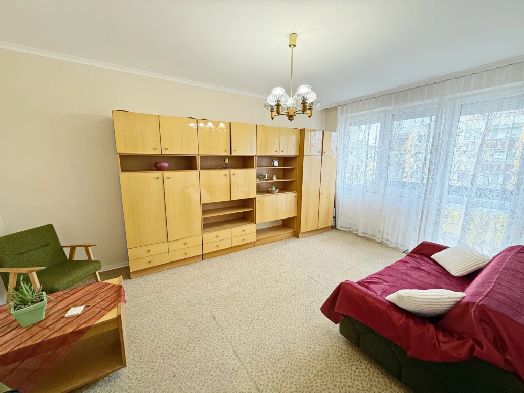 Kiadó 44 m2 panel lakás, Debrecen
