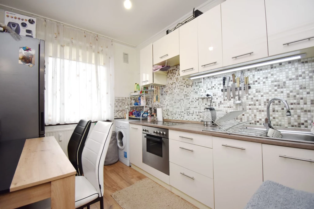 For sale panel flat, Debrecen, Tócóskert