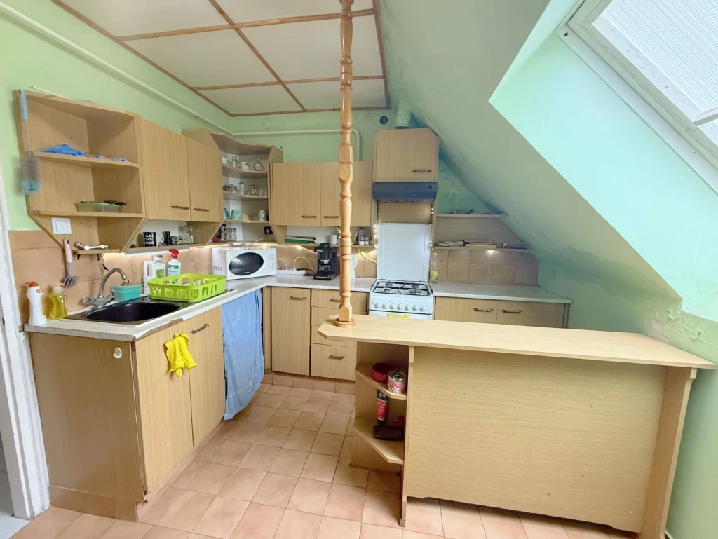 Eladó 95 m2 tégla lakás, Debrecen
