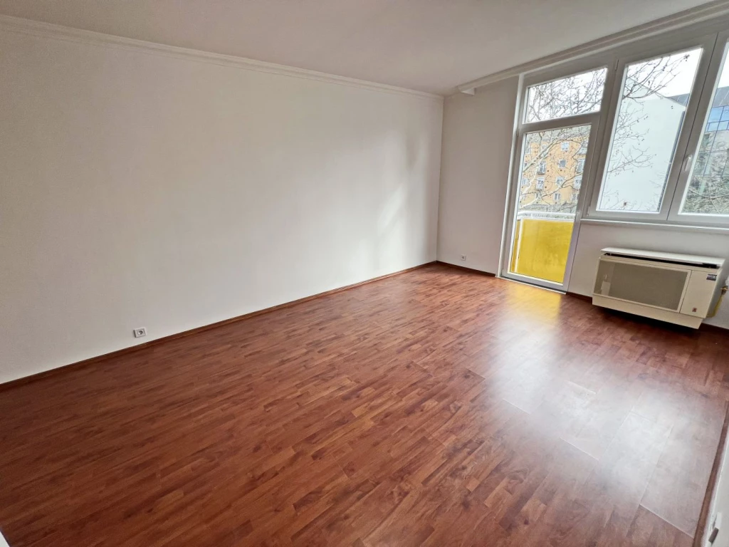 Kiadó 54 m2 tégla lakás, Debrecen