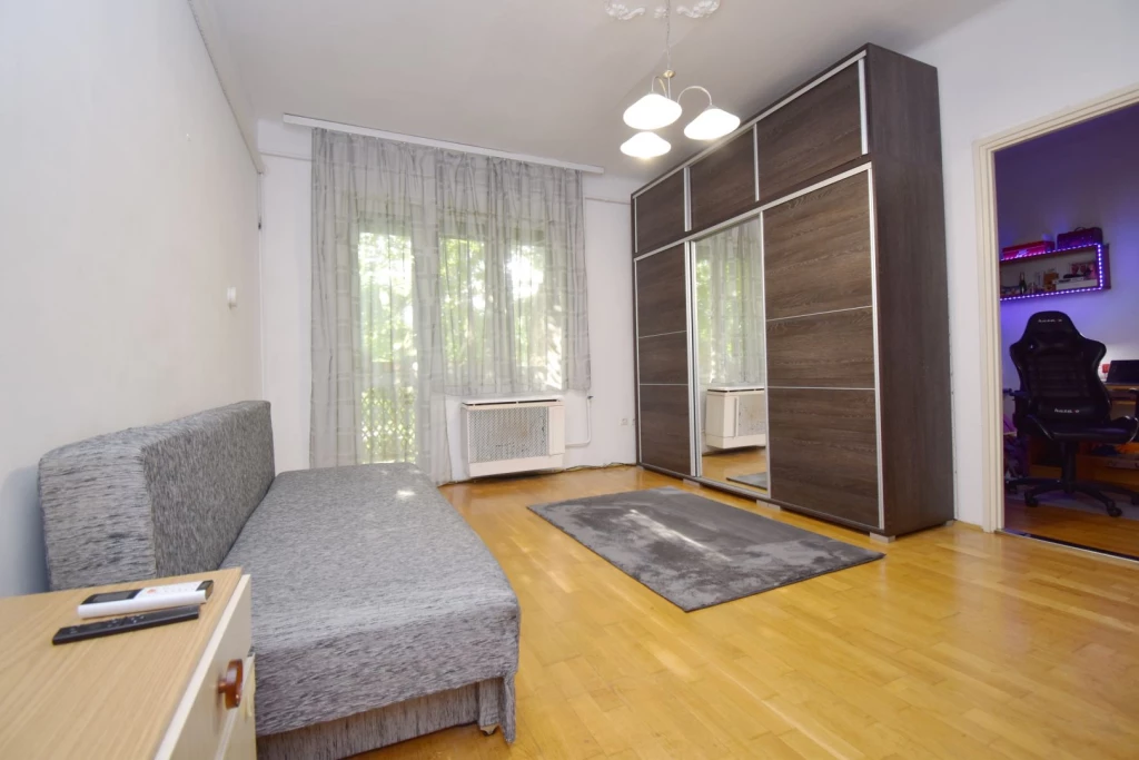 Kiadó 51 m2 tégla lakás, Debrecen