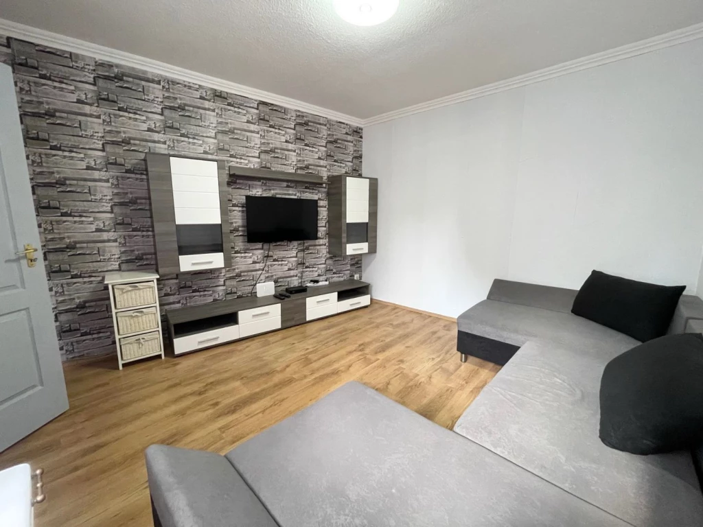 c3-2-name c2-5-name, Debrecen, Belváros