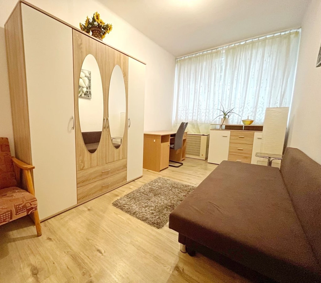 Kiadó 55 m2 tégla lakás, Debrecen
