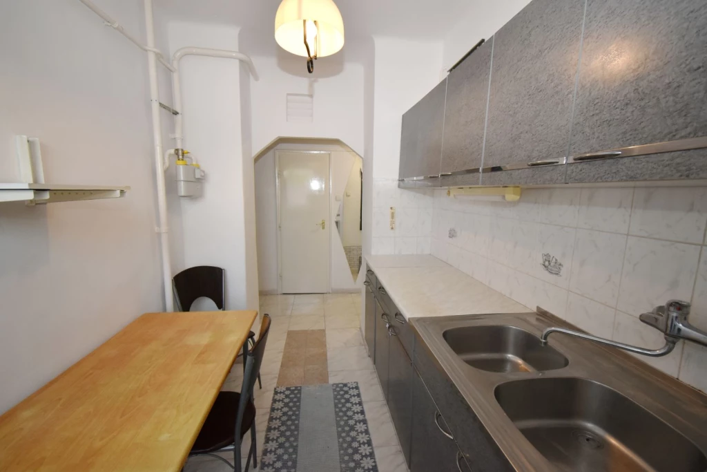 Kiadó 54 m2 tégla lakás, Debrecen