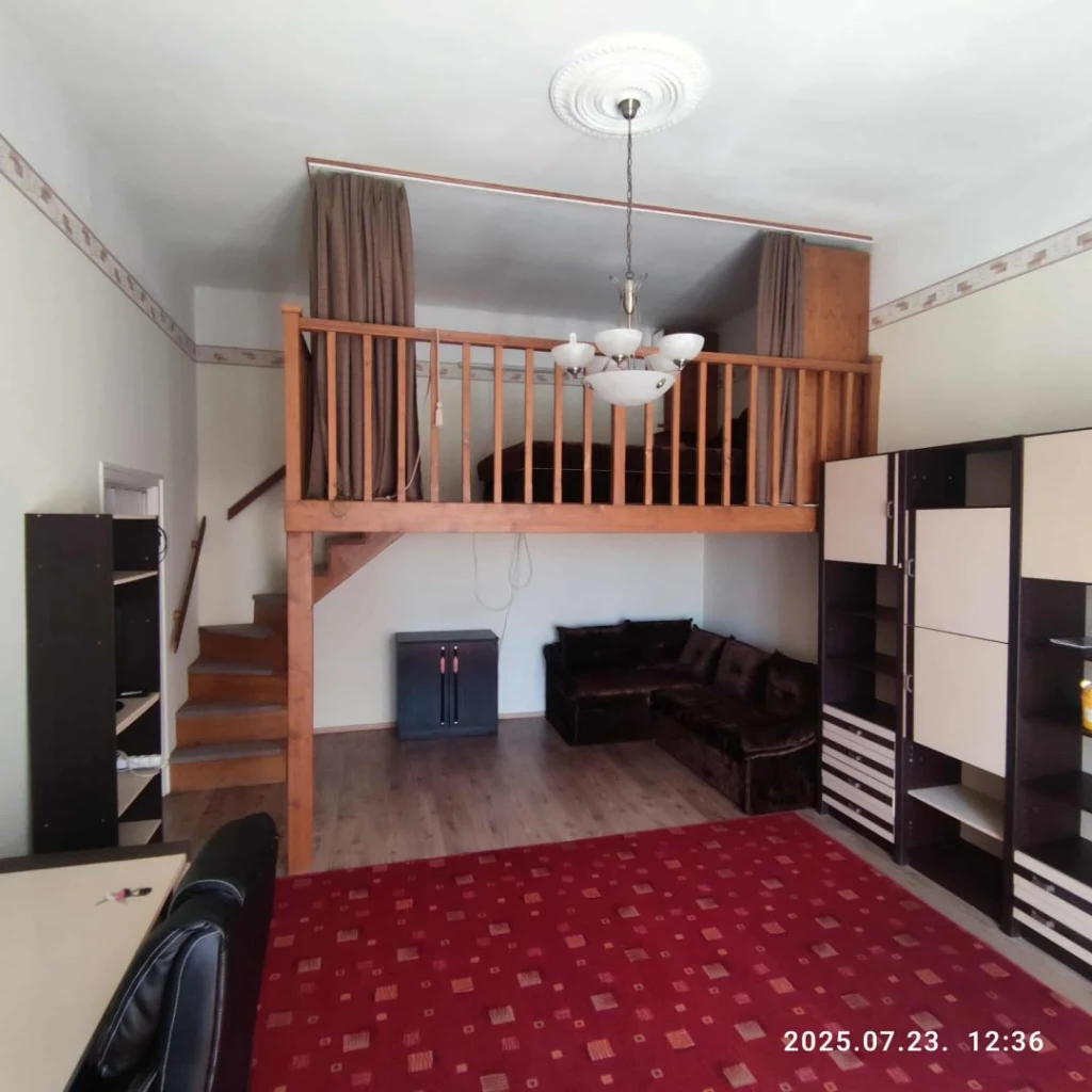 Kiadó 50 m2 tégla lakás, Debrecen