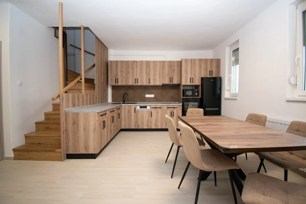 Eladó 125 m2 tégla lakás, Debrecen