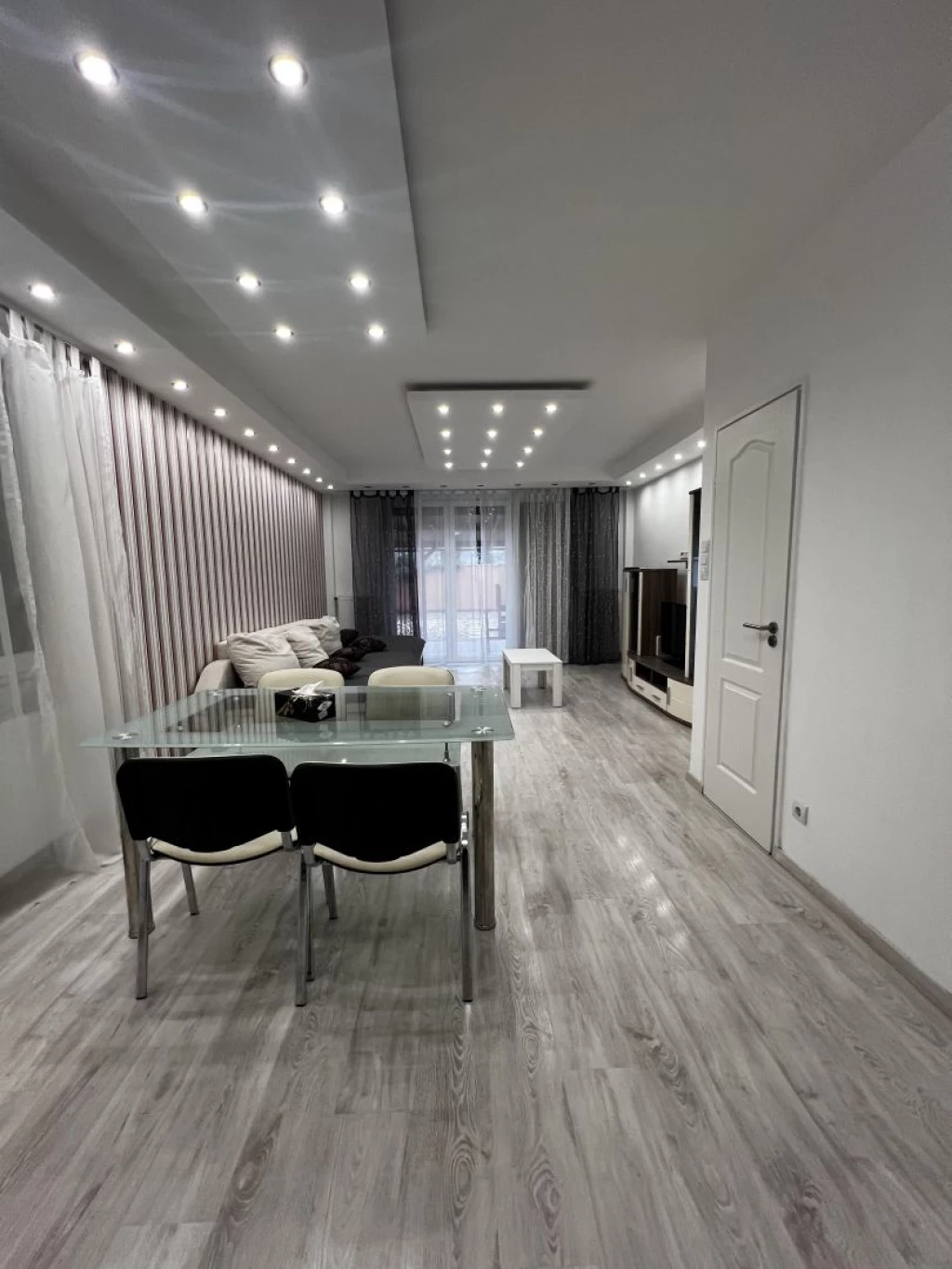 Kiadó 90 m2 sorház, Debrecen