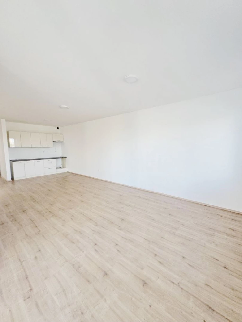 Kiadó 66 m2 új építésű tégla lakás, Debrecen