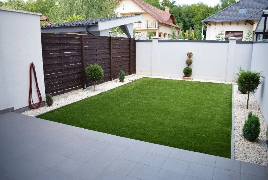 Kiadó 140 m2 sorház, Debrecen