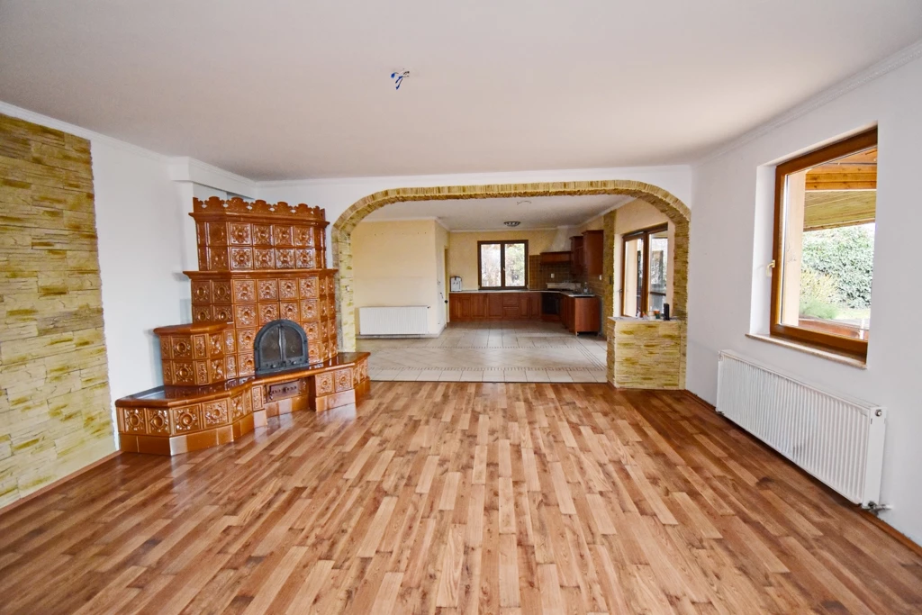 Eladó 200 m2 családi ház, Debrecen