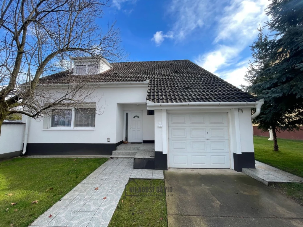 Kiadó 160 m2 családi ház, Debrecen