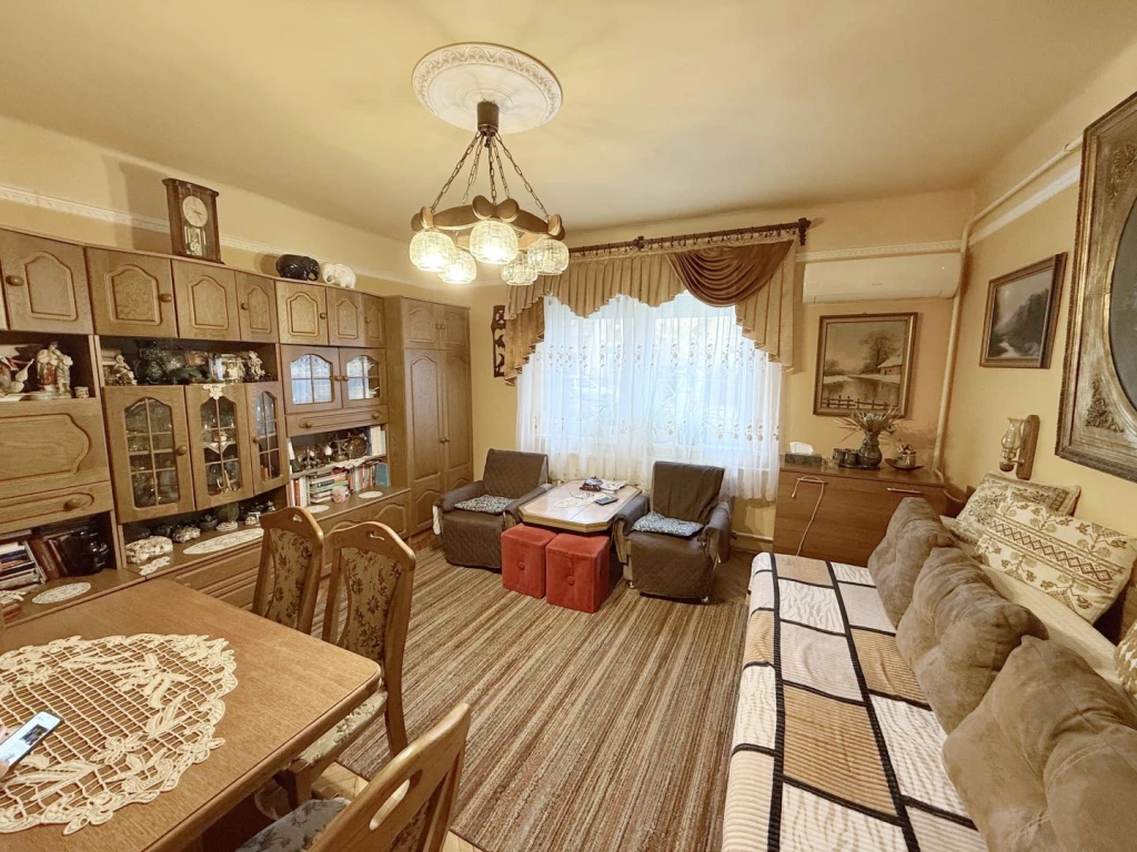 Eladó 78 m2 családi ház, Debrecen