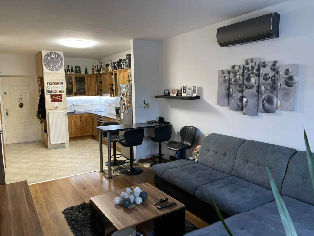 Kiadó 50 m2 tégla lakás, Debrecen