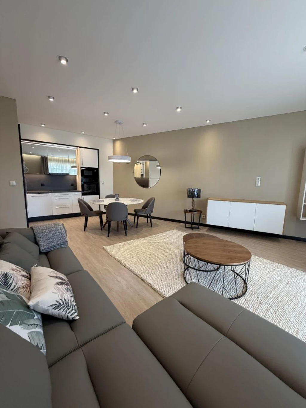 Kiadó 88 m2 tégla lakás, Debrecen