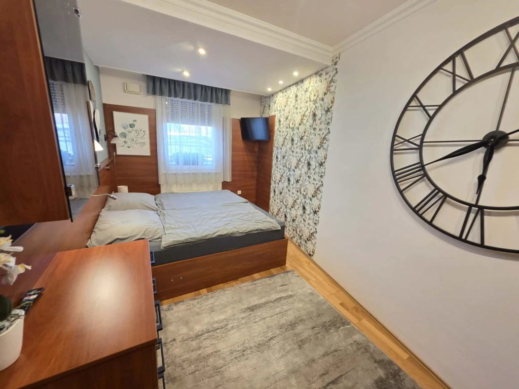 Kiadó 55 m2 tégla lakás, Debrecen