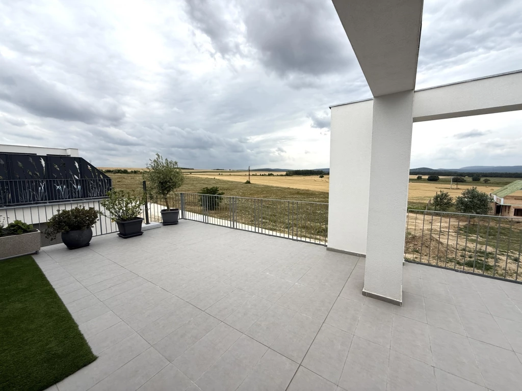 Eladó Lakás, Veszprém 142.000.000 Ft