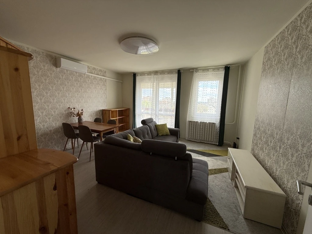 Kiadó Lakás, Veszprém 160.000 Ft