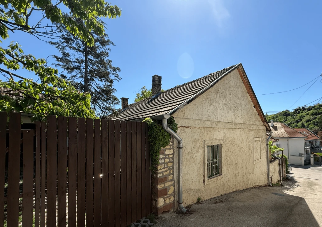 Eladó Ház, Veszprém 64.900.000 Ft