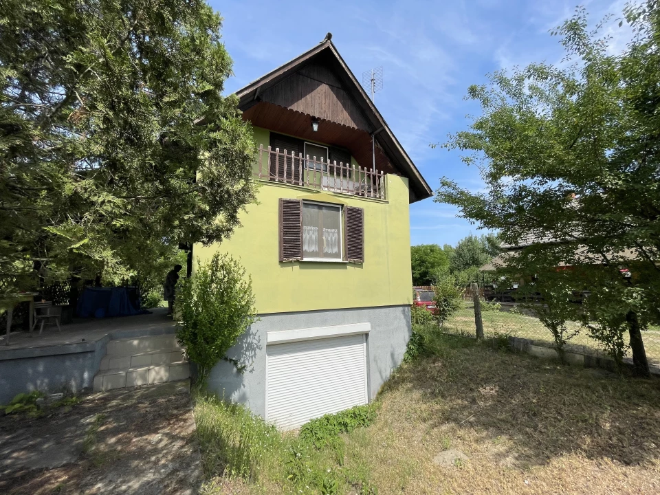 Eladó egyéb ház, Szalkszentmárton, Hold utca 1