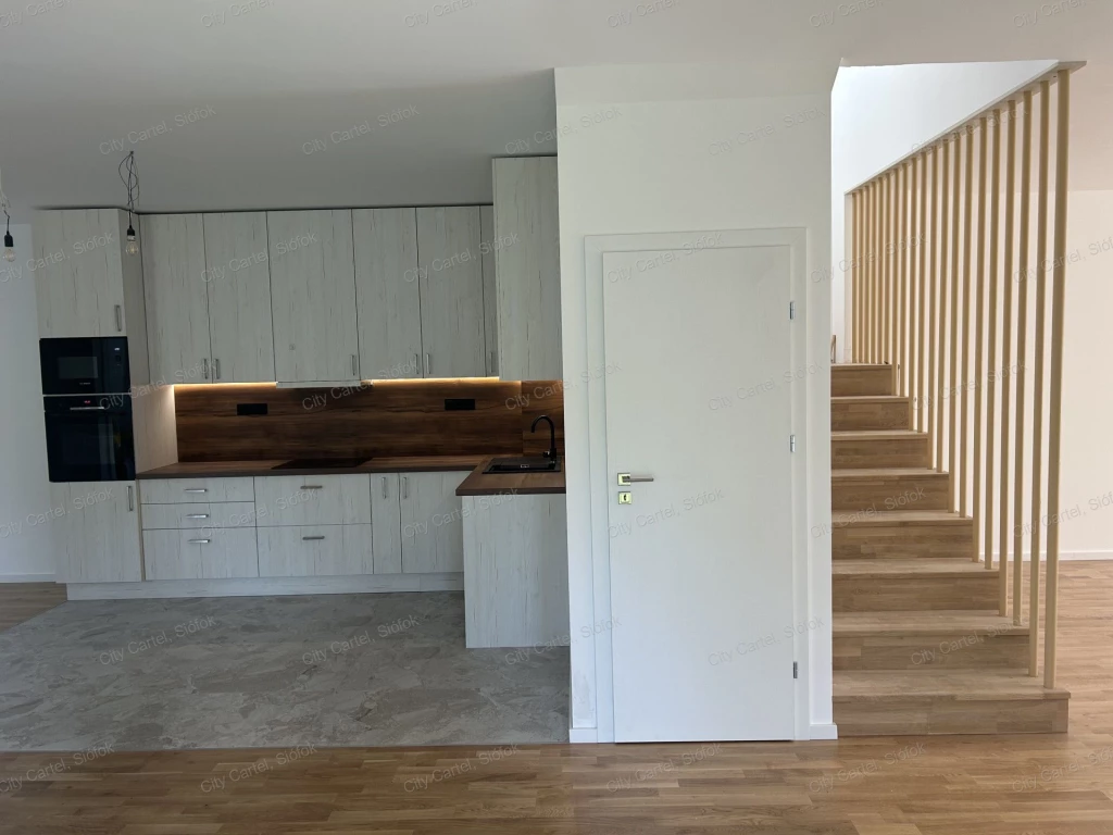 For sale house, Balatonakarattya