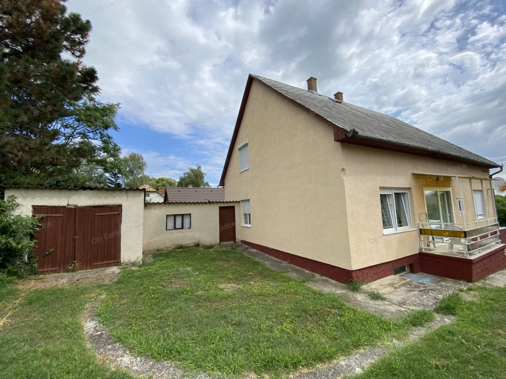 For sale holiday house, summer cottage, Fonyód