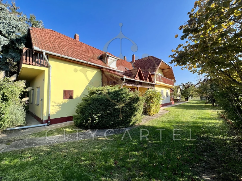 Eladó családi ház, Balatonlelle