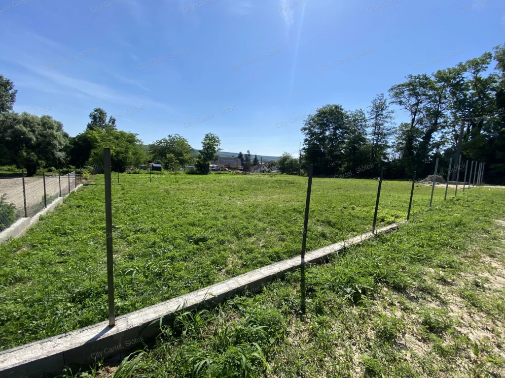 For sale building plot, Látrány