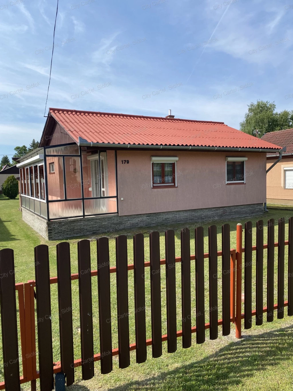 Eladó üdülő, nyaraló, Balatonmáriafürdő