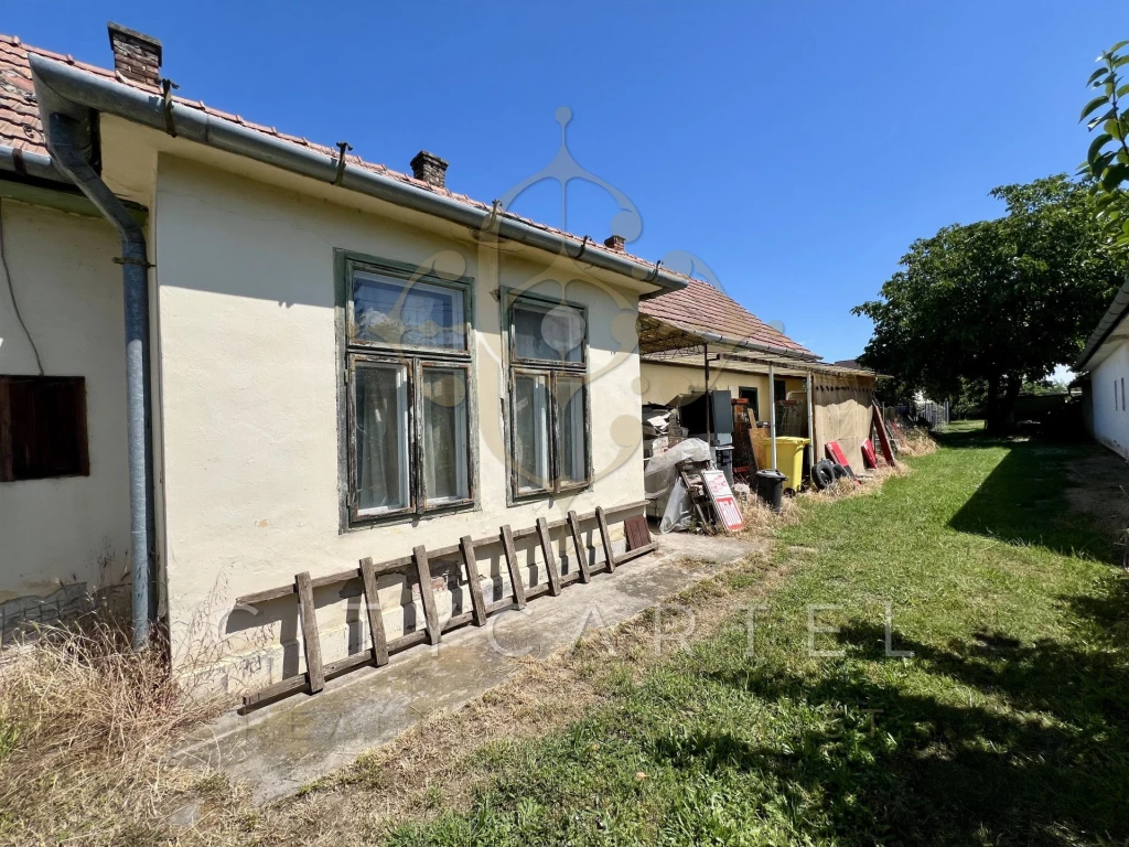 Eladó családi ház, Balatonlelle