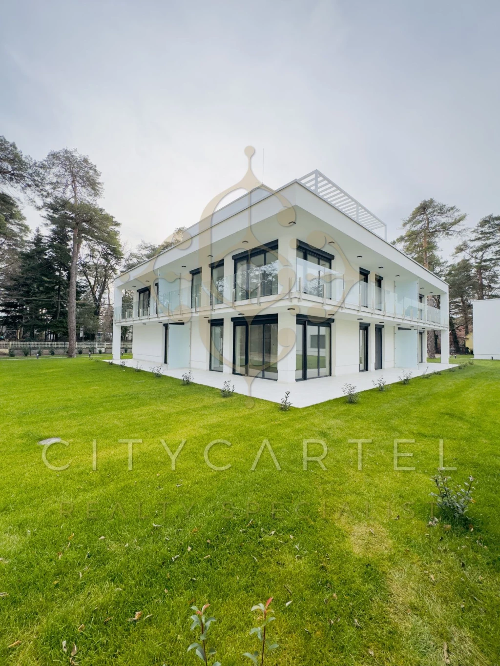 Eladó téglalakás, Balatonfenyves