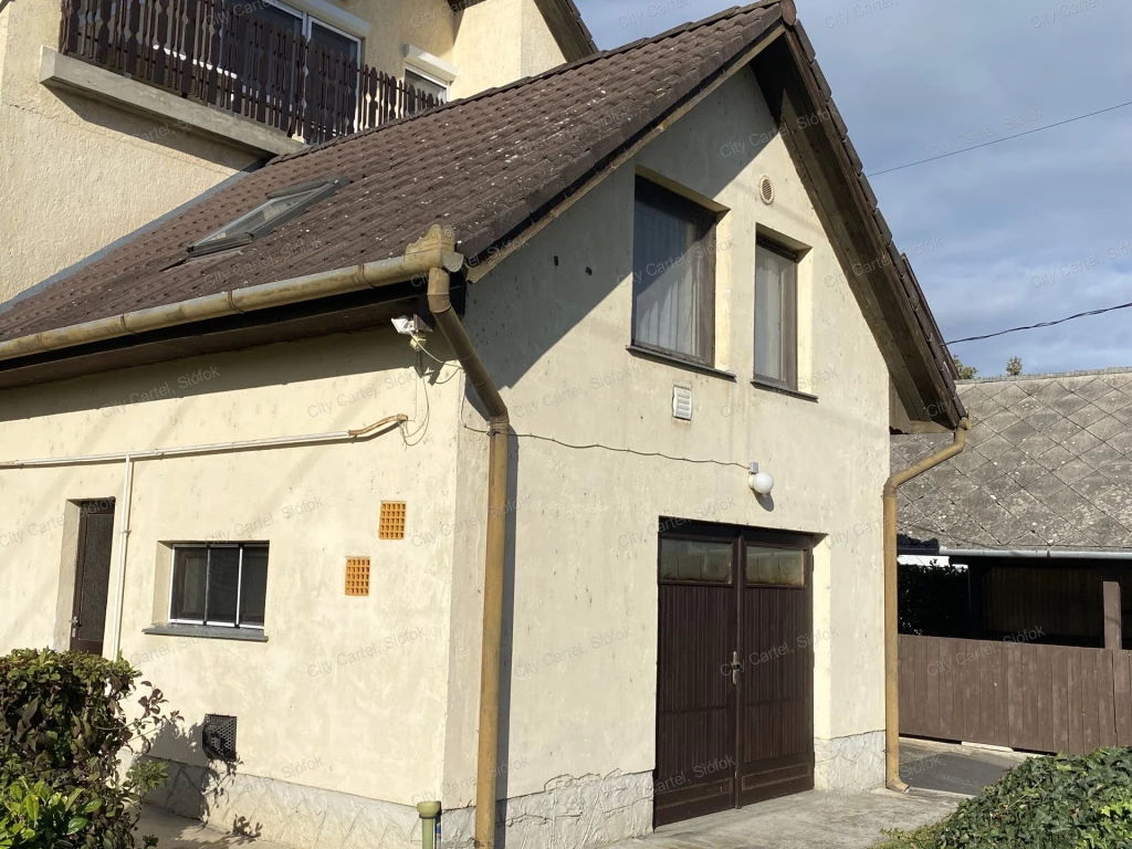 Eladó téglalakás, Fonyód