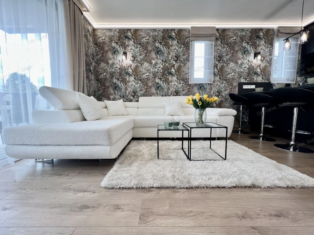 Eladó téglalakás, Balatonlelle, Központ