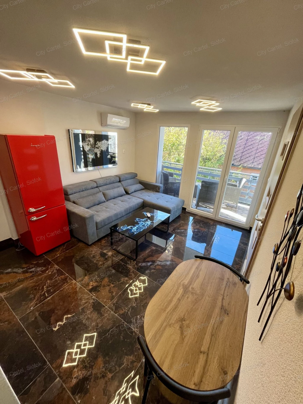 Eladó üdülő, nyaraló, Balatonszárszó