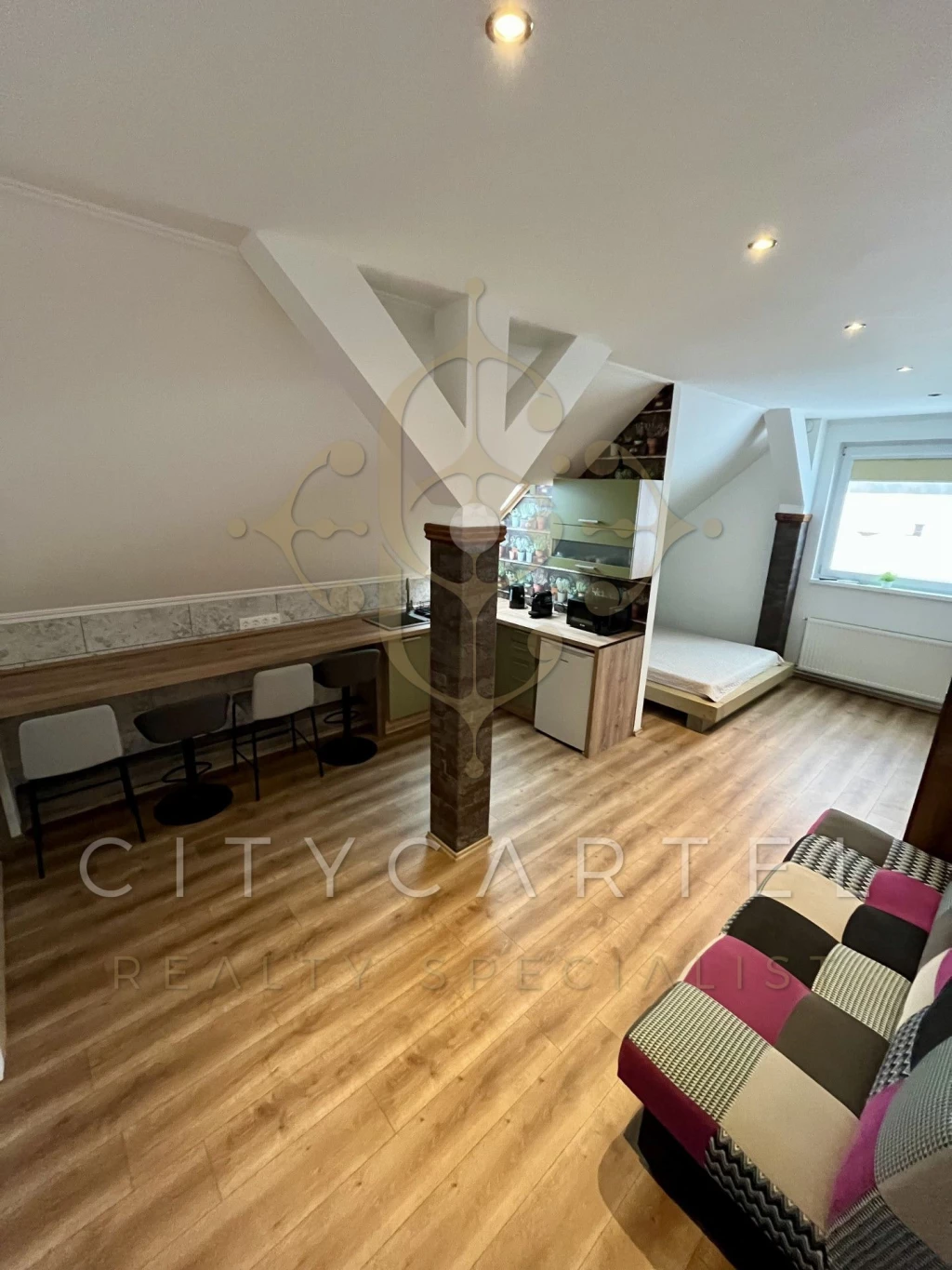 Eladó üdülő, nyaraló, Balatonszárszó