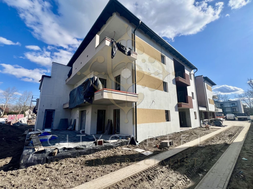 Eladó téglalakás, Zamárdi