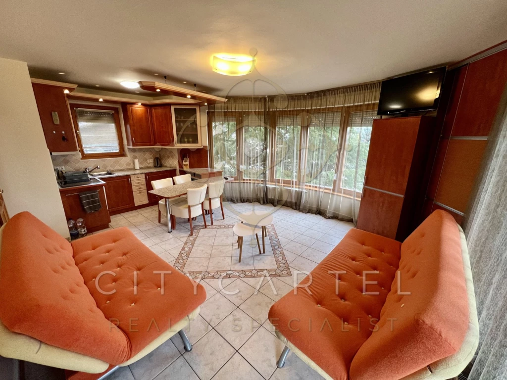 Eladó téglalakás, Balatonlelle, Központ