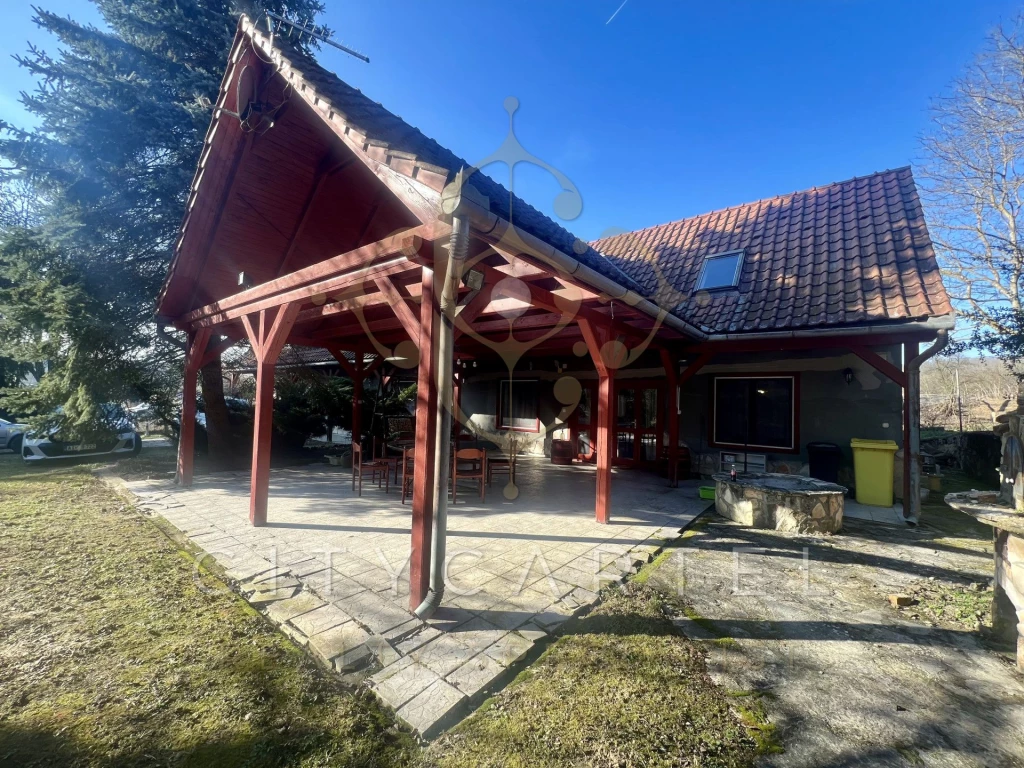 Eladó családi ház, Somogybabod