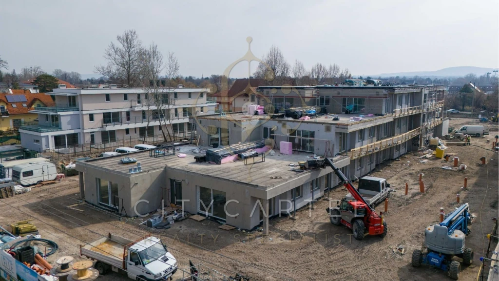 Eladó téglalakás, Balatonlelle, Központ