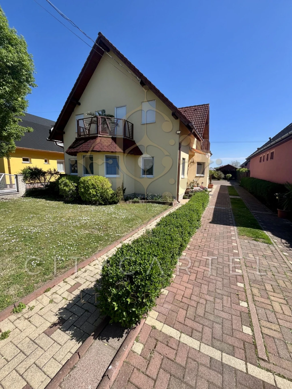 Eladó családi ház, Balatonlelle