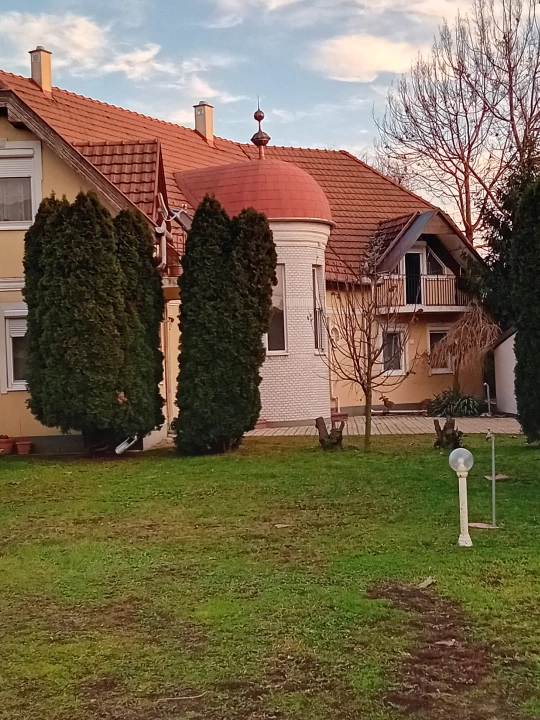 Eladó társasházi lakás, Hajdúböszörmény